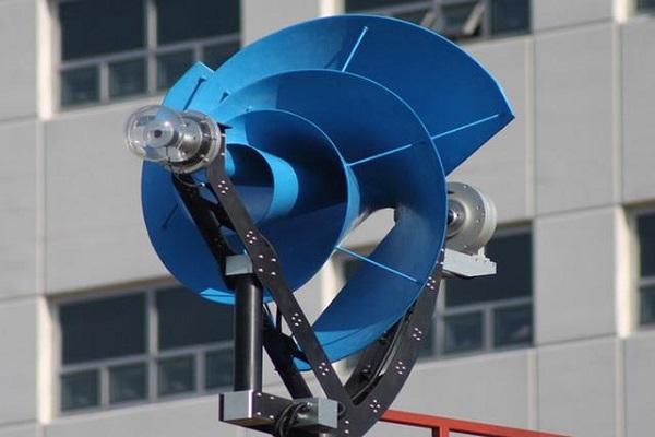 640_liam-wind-turbine_600